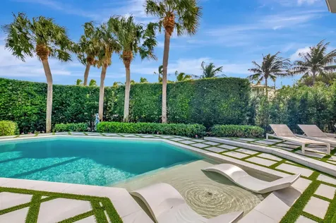 820 Ne Boca Bay Colony Drive Boca Raton FL 33487