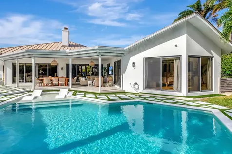 820 Ne Boca Bay Colony Drive Boca Raton FL 33487