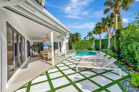 820 Ne Boca Bay Colony Drive Boca Raton FL 33487