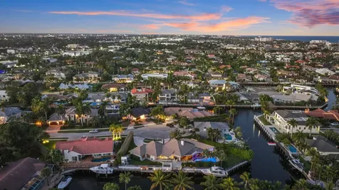 820 Ne Boca Bay Colony Drive Boca Raton FL 33487