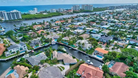 820 Ne Boca Bay Colony Drive Boca Raton FL 33487