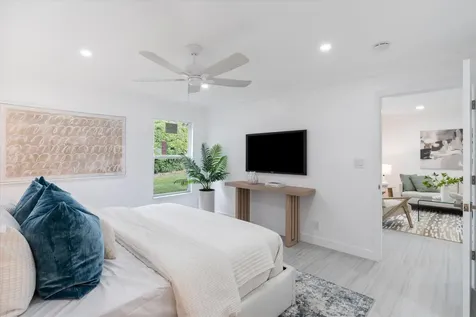 9275 Flynn Circle Boca Raton FL 33496