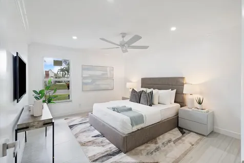 9275 Flynn Circle Boca Raton FL 33496