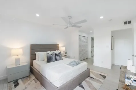 9275 Flynn Circle Boca Raton FL 33496