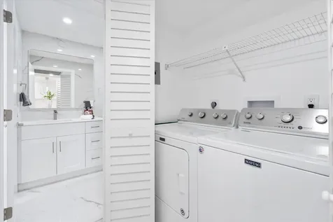 9275 Flynn Circle Boca Raton FL 33496