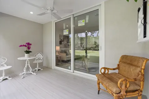 9275 Flynn Circle Boca Raton FL 33496
