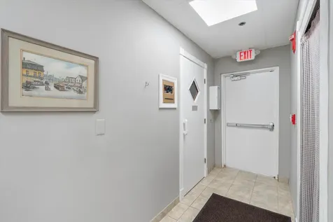 9275 Flynn Circle Boca Raton FL 33496