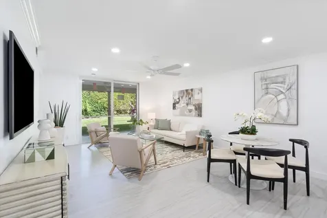 9275 Flynn Circle Boca Raton FL 33496