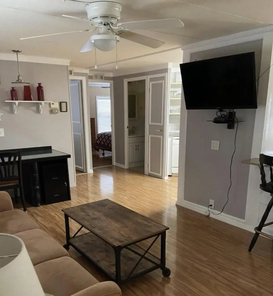 19124 Meadowbrook Court Fort Myers FL 33903
