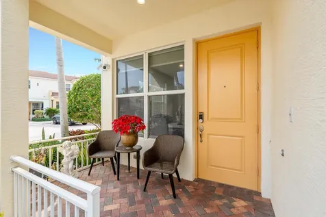 5010 Nw 16th Way Boca Raton FL 33431