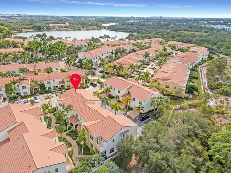 5010 Nw 16th Way Boca Raton FL 33431