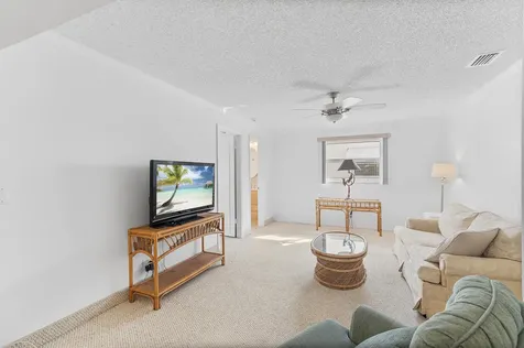 1593 Sw 14th Avenue Boynton Beach FL 33426