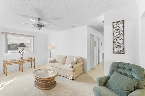 1593 Sw 14th Avenue Boynton Beach FL 33426