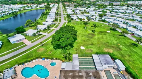 1593 Sw 14th Avenue Boynton Beach FL 33426