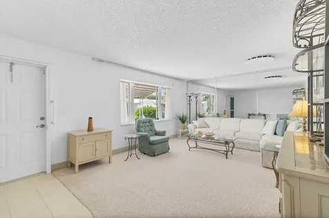 1593 Sw 14th Avenue Boynton Beach FL 33426