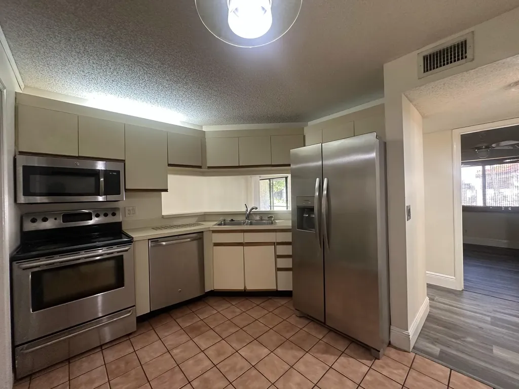 8 Via De Casas Sur Boynton Beach FL 33426