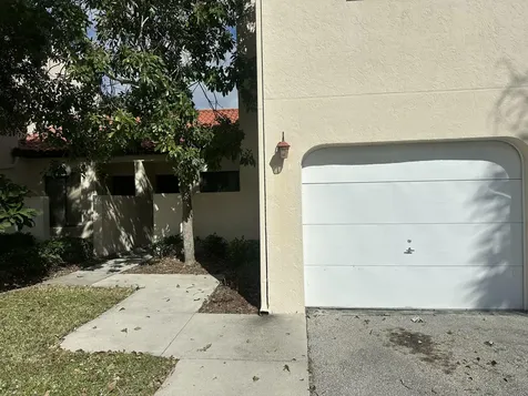 8 Via De Casas Sur Boynton Beach FL 33426