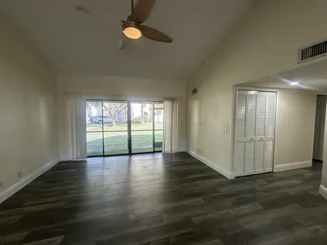 8 Via De Casas Sur Boynton Beach FL 33426