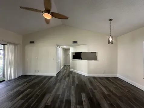 8 Via De Casas Sur Boynton Beach FL 33426