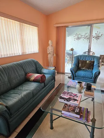 8166 Springtree Road Boca Raton FL 33496