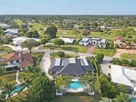 324 Fairway Court Atlantis FL 33462