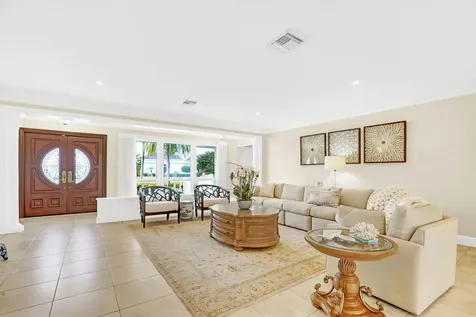 324 Fairway Court Atlantis FL 33462