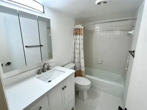 3930 Inverrary Boulevard Lauderhill FL 33319