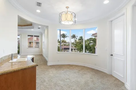 811 Ne 33rd Street Boca Raton FL 33431