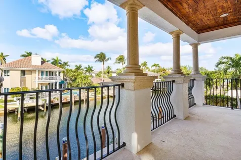 811 Ne 33rd Street Boca Raton FL 33431