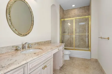 811 Ne 33rd Street Boca Raton FL 33431