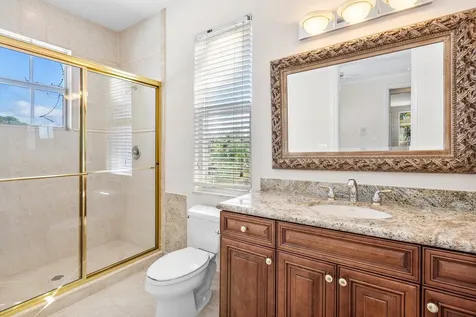 811 Ne 33rd Street Boca Raton FL 33431