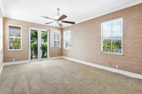 811 Ne 33rd Street Boca Raton FL 33431