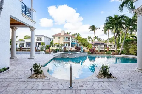 811 Ne 33rd Street Boca Raton FL 33431