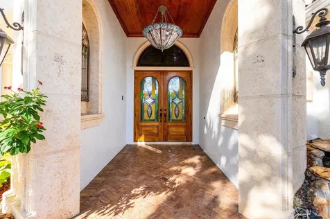 811 Ne 33rd Street Boca Raton FL 33431