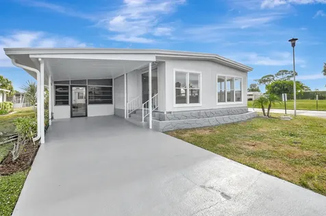 35001 Cayos Bay Boynton Beach FL 33436