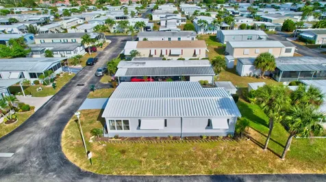 35001 Cayos Bay Boynton Beach FL 33436