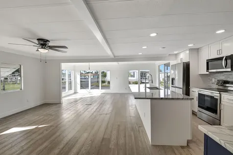 35001 Cayos Bay Boynton Beach FL 33436