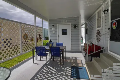 39012 Gayle Bay Boynton Beach FL 33436