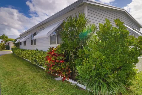 39012 Gayle Bay Boynton Beach FL 33436