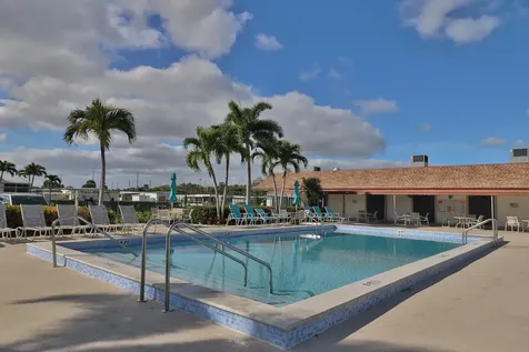 39012 Gayle Bay Boynton Beach FL 33436