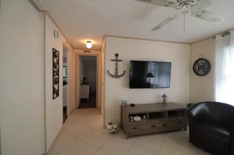 39012 Gayle Bay Boynton Beach FL 33436