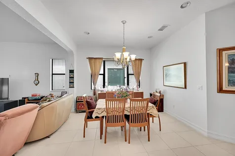 8259 Grand Prix Lane Boynton Beach FL 33472