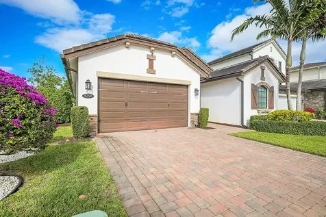 8259 Grand Prix Lane Boynton Beach FL 33472