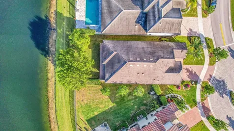 8259 Grand Prix Lane Boynton Beach FL 33472