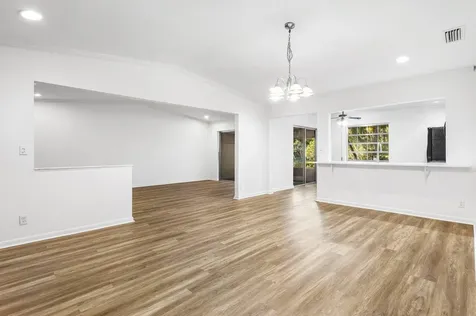 5424 Viburnum Circle Delray Beach FL 33484