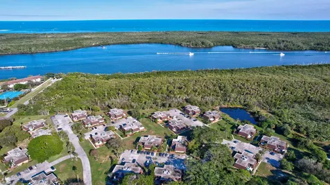 5852 Se Riverboat Drive Stuart FL 34997