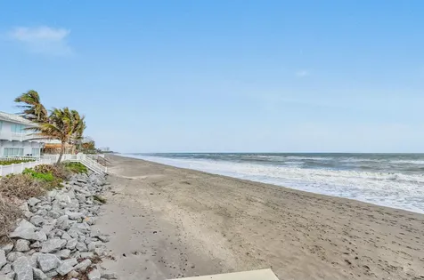 170 Beacon Lane Jupiter Inlet Colony FL 33469