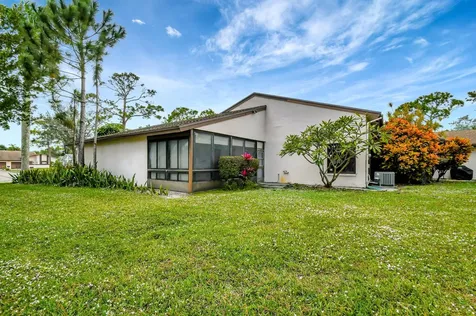 6107 Elsinore Circle Greenacres FL 33463