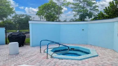 6107 Elsinore Circle Greenacres FL 33463