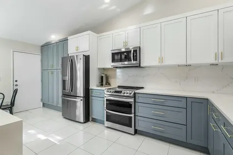 8211 Springlake Drive Boca Raton FL 33496